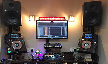 DJ Setup with Speakers Photos (Inspiration & Ideas)