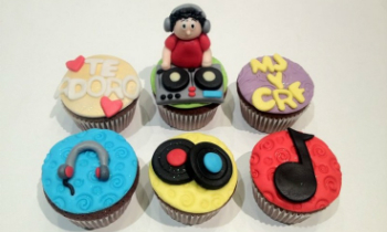 DJ Cupcake