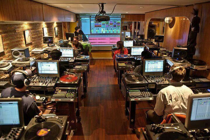 Classroom for DJs