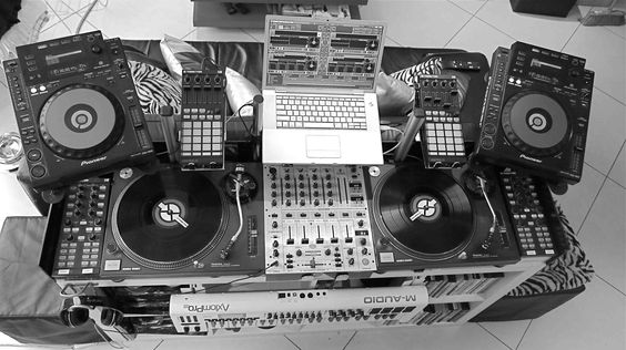 Complete DJ Setup