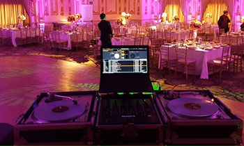 DJ Setup for Wedding Photos (Inspiration & Ideas)