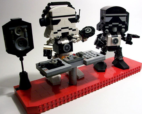 Stormtrooper Lego DJ's