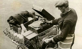 Street Vendor DJ