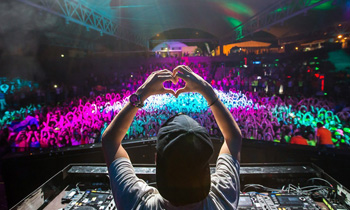 Avicii Heart Sign